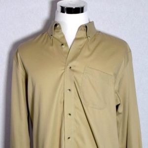 L.L. Bean Button Up Size L-Reg Khaki